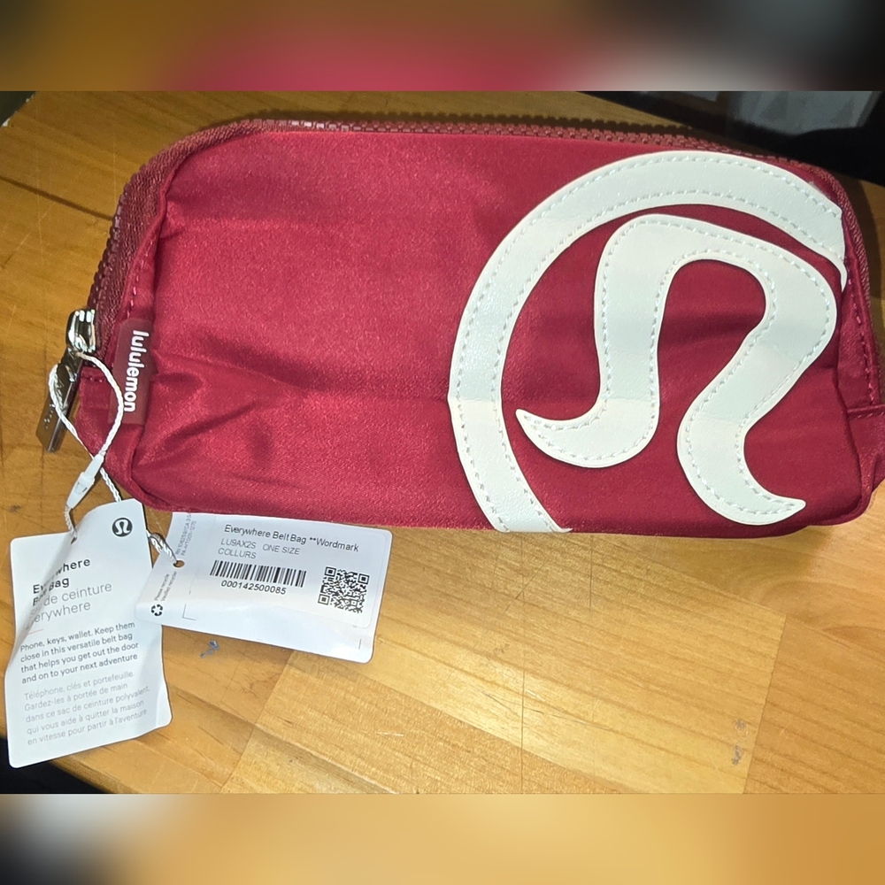 Lululemon Red Logo Zip Fanny pack Pouch .NWT.